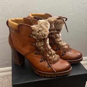 PIKOLINOS Tan Leather Fur-Trim Lace-Up Block Heel Ankle Boots